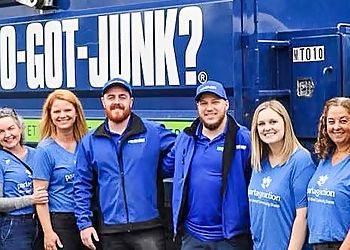 1-800-GOT-JUNK? Saint Hyacinthe - Saint Hyacinthe, QC Collecte des ordures - Service Team Image