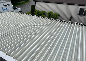 Langley window cleaner 2 Angels Home Services