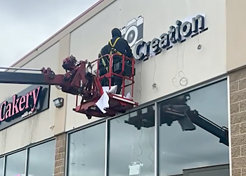 654 Sign Inc - Cambridge, ON Sign Companies - Field Work Image
