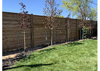 Burlington fencing contractor 905 Fences