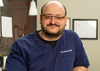 Aurora Dentistes Dr. Konstantin Savitsky - ABN Family Dental
