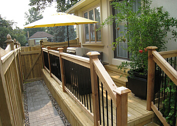 A.D. Holmes Fence & Deck Ltd. - Oshawa, ON Entrepreneurs En Clôtures - Installation Service Image