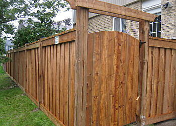 Stouffville fencing contractor A D Holmes Fence & Deck Ltd.