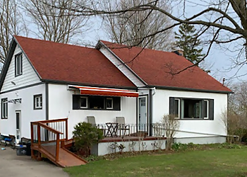 St Catharines Couvreurs  AJT Roofing and Contracting