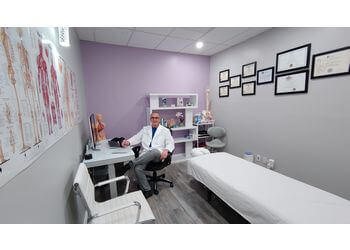 Newmarket manual osteopath Ali Reza Khadem Haghighi, DOMP, RMO, BSc (Ost), DO (Spain), DN - ULTIMATE HEALTH CLINIC