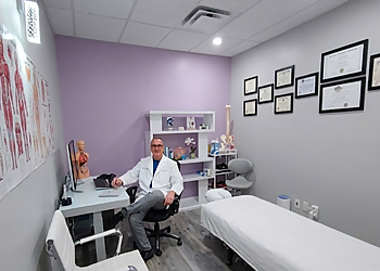 ALI REZA KHADEM HAGHIGHI, DOMP, RMO, BSC, MBA, DO (SPAIN), DN - ULTIMATE HEALTH CLINIC - Newmarket, ON Manual Osteopaths - Clinic Interior Image