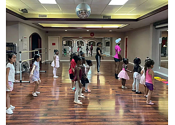 Brampton dance school A New DAEI Dance Academy
