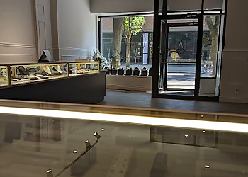 AVLIS - Chatham, ON Jewellery - Shop Interior Image
