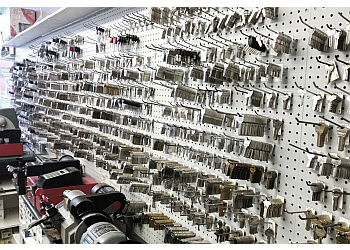 Quebec locksmith AZ Serrurier INC