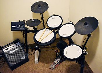 Orangeville music school Aardvark Music & Culture