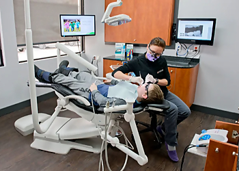 Accent Dental - Prince George, BC Children Dentists - Doctor With Patient Image