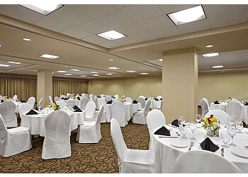 Calgary hotel Acclaim Hotel Calgary Airport