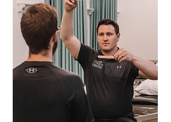 Edmonton Physiothérapie Adam Giesbrecht, PT - INTEGRAL PHYSIOTHERAPY & SPORTS CLINIC