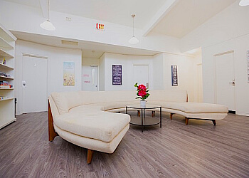 3 Best Addiction Treatment Centers In Toronto, ON - Expert Recommendations