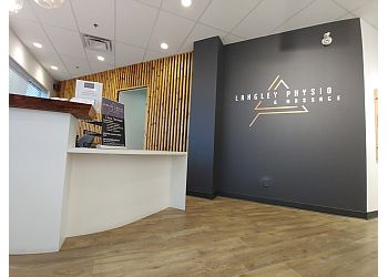 Langley physical therapist Adriana Guenter, BA, MPT, CAFCI, MCPA - LANGLEY PHYSIO & MASSAGE CLINIC