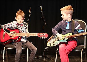 Gatineau
Écoles De Musique
Akro-Chant image 1