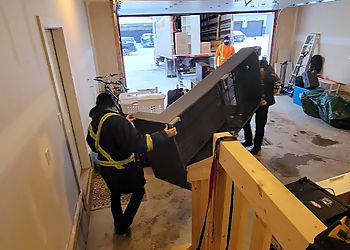 Red Deer moving company Alberta Strong Movers