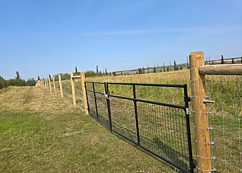 Sherwood Park fencing contractor Alberta Wild West Fencing Ltd.
