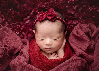 Langley babies and family photographer Alexandra Hunt Photography