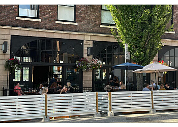 Vancouver Pubs Alibi Room