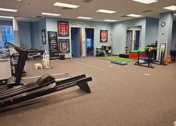 Alicia Jury, B.Kin.(Hons), MScPT, AFCI - SHEDDON PHYSIOTHERAPY AND SPORTS CLINIC - Oakville, ON Physical Therapists - Clinic Interior Image
