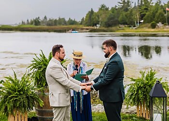 Richmond wedding officiant All Seasons Wedding Ceremonies Richmond