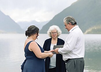 Windsor wedding officiant All Seasons Wedding Ceremonies Windsor