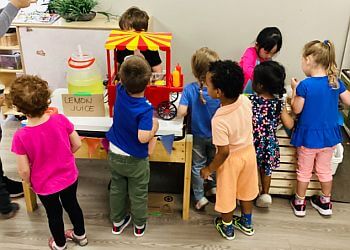 Red Deer Écoles Maternelles Alphabet Daycare Inc.