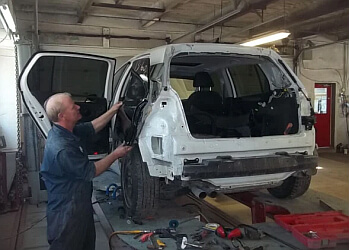 Stratford auto body shop Al's Auto Body
