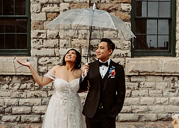 Amare Studios - Welland, ON Photographes De Mariage - Project Image