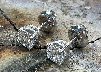 St Albert Bijouteries AmberLane Goldsmiths Ltd.