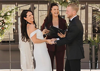 Amber Shurr Weddings - Cambridge, ON Célébrants De Mariage - Wedding Ceremony Image