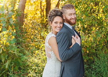 Barrie wedding photographer Amy D Photography