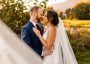 Burnaby wedding photographer Andrew Lukianiuk Photography