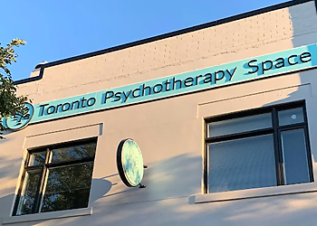 Toronto Thérapeutes Andrew McKenzie, MSW, RSW - TORONTO PSYCHOTHERAPY SPACE