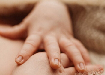 Vancouver babies and family photographer Anna Alexander Newborn Photography