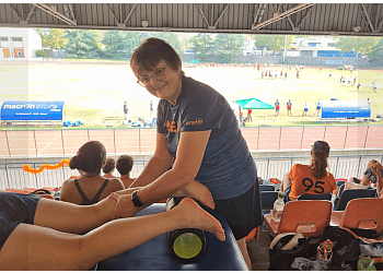 Chilliwack physical therapist April Graham, BSc(Hon)Physiotherapy - CBI HEALTH - GARRISON