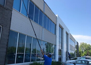 Niagara Falls window cleaner Aqua Care Window and Gutter Cleaning