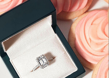 Kitchener jewelry Arman's Jewellers