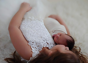 Langley babies and family photographer Art Hera Photography