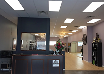Arthur Murray Dance School Winnipeg - Winnipeg, MB Chorégraphie De Danse De Mariage - Dance Studio Interior Image