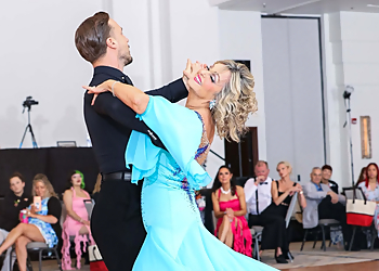 Arthur Murray Mississauga Arthur Murray Mississauga - Mississauga, ON Chorégraphie De Danse De Mariage - Couple Dancing Image