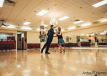 Arthur Murray Richmond Hill - Richmond Hill, ON Chorégraphie De Danse De Mariage - Couple Dancing Image