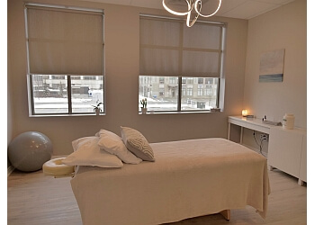 Milton manual osteopath Ashley Dent, RMT, D.Sc.O, DOMP, RMT - ALIGN'D BODY MIND