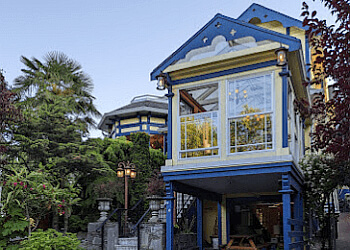 Nanaimo mediterranean restaurant Asteras Greek Taverna