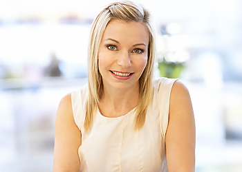 Audiology Innovations Audiology Innovations - Calgary, AB Audiologiste - Doctor Portrait Image
