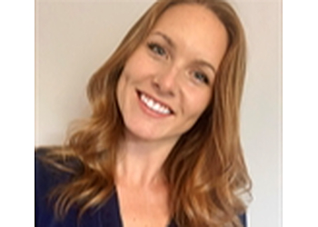 Barrie manual osteopath  Avery Lee M.OMSc, BPHE - Naturalee Osteopathy and Wellness