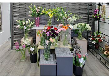 Edmonton Fleuristes Awesome Blossom