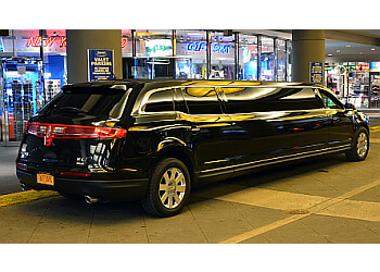 Abbotsford limo service  B & B Limousine Service image 1