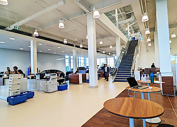 Aurora car dealership BMW Aurora